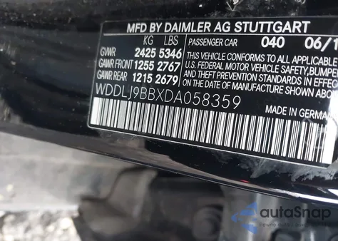 2013 Mercedes-Benz Cls 550 4Matic z USA, uszkodzony, nr VIN WDDLJ9BBXDA058359